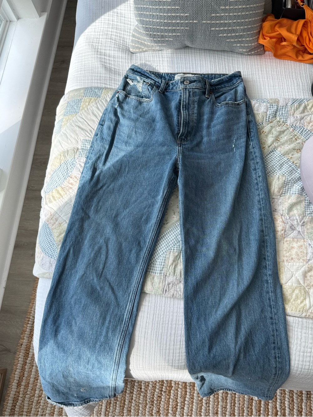 Abercrombie & Fitch High-Rise Women’s Medium Jeans - Curve Love